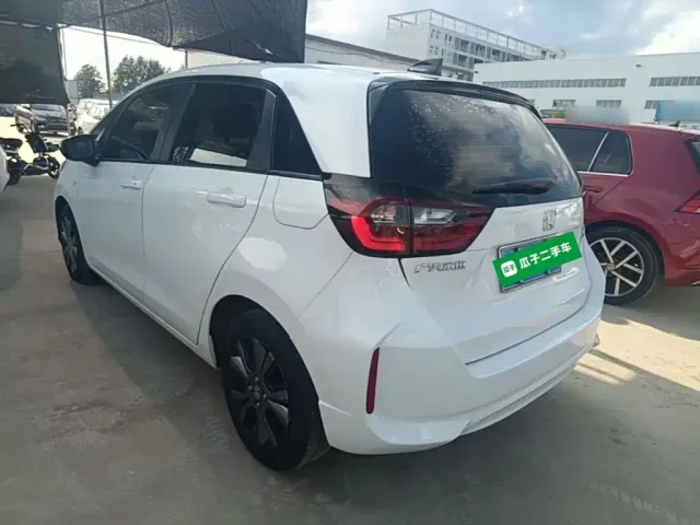 Honda Fit — Фото автомобиля 4