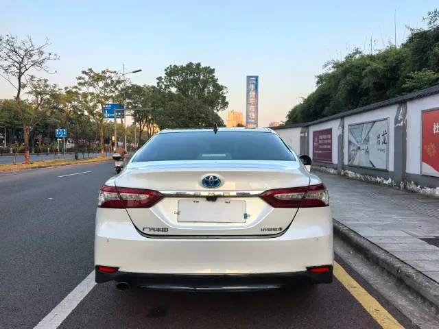 Toyota Camry — Фото автомобиля 18