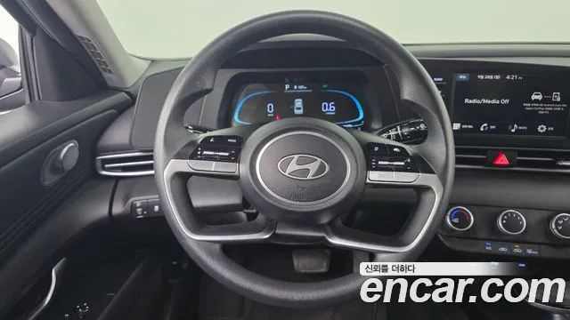 Hyundai Avante CN7 — Фото автомобиля 21