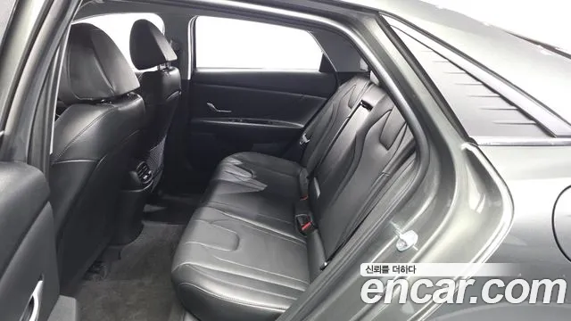 Hyundai Avante — Фото автомобиля 16