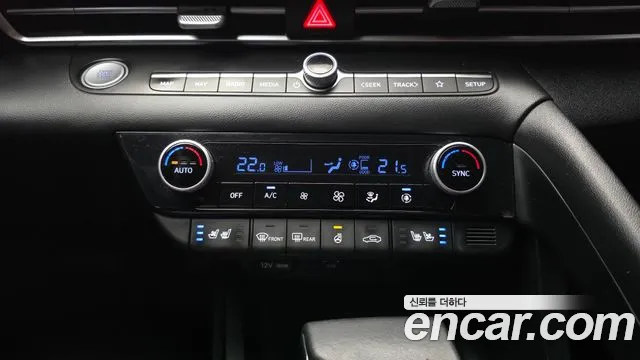 Hyundai Avante CN7 — Фото автомобиля 16