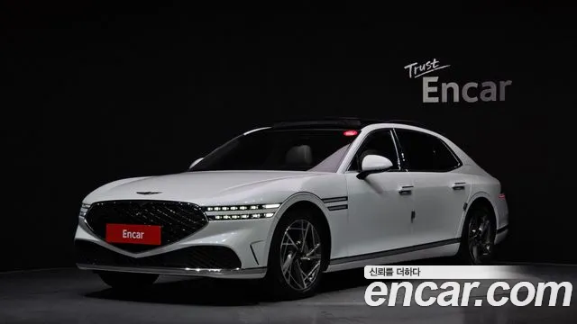 Фотография автомобиля — Genesis G90 RS4