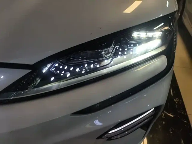 BYD Song PLUS — Фото автомобиля 23