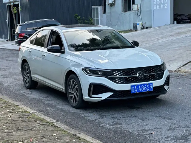 Фотография автомобиля — Volkswagen Lavida