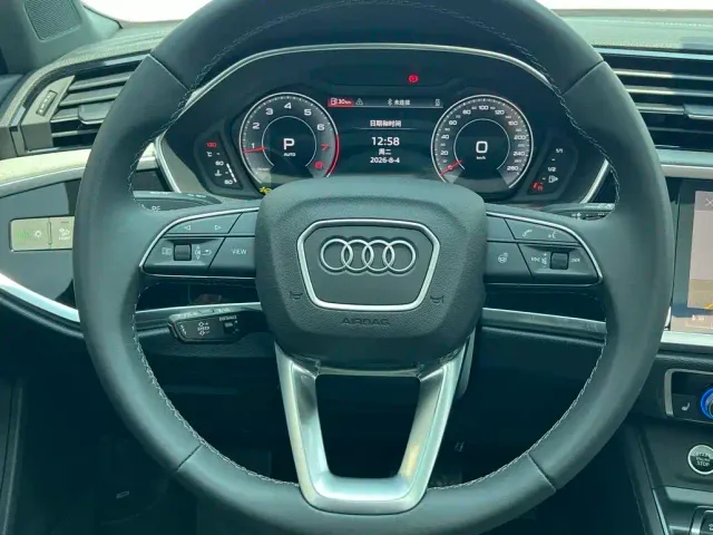 Audi Q3 — Фото автомобиля 6