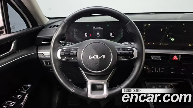 Kia K5 Новый K5 3 поколение 2.0 LPi(Для проката) — Фото автомобиля 13