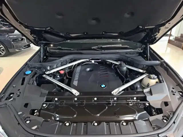 BMW X5 — Фото автомобиля 10