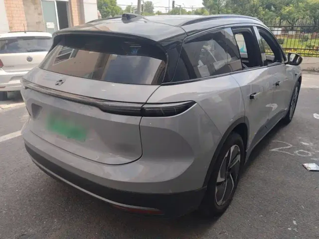 Nio ES6 — Фото автомобиля 4