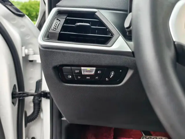 BMW 3 Series — Фото автомобиля 17