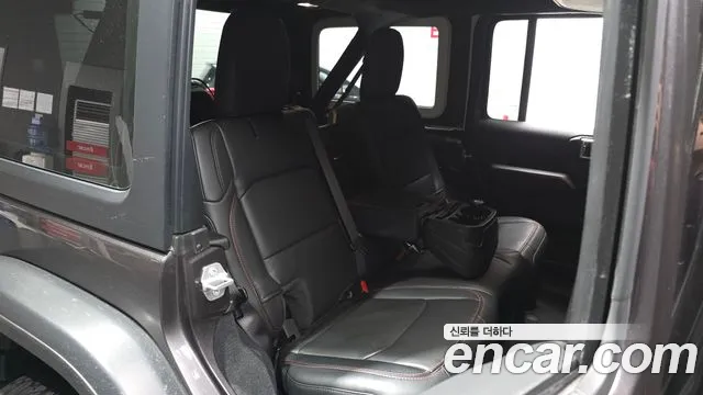 Jeep Wrangler Wrangler (JL) — Фото автомобиля 12