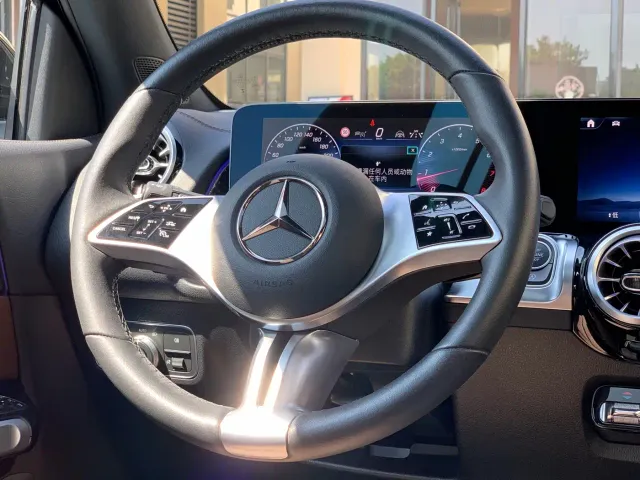 Mercedes-Benz GLB-Class — Фото автомобиля 20
