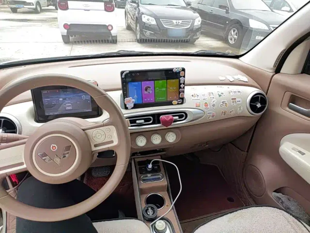 Wuling Hongguang Mini EV — Фото автомобиля 9