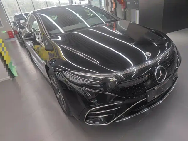 Mercedes-Benz EQS — Фото автомобиля 3