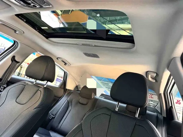 Hyundai Elantra — Фото автомобиля 6