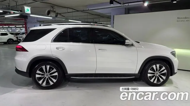 Mercedes-Benz GLE-Class — Фото автомобиля 9