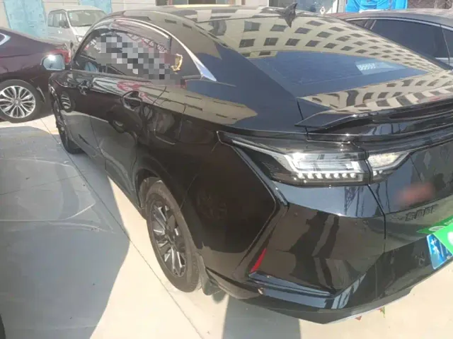Dongfeng Yixuan — Фото автомобиля 4