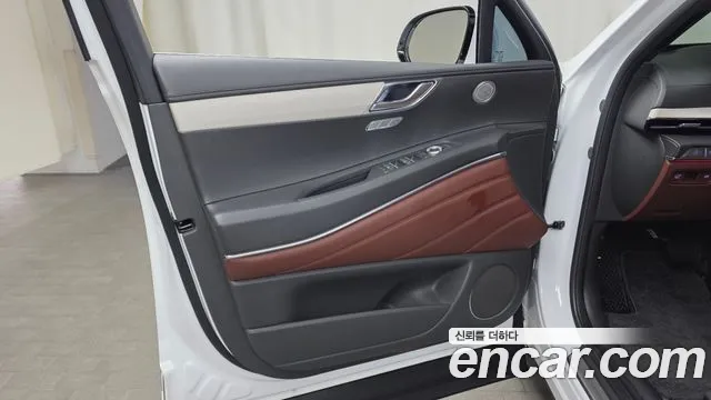 Genesis GV80 — Фото автомобиля 13