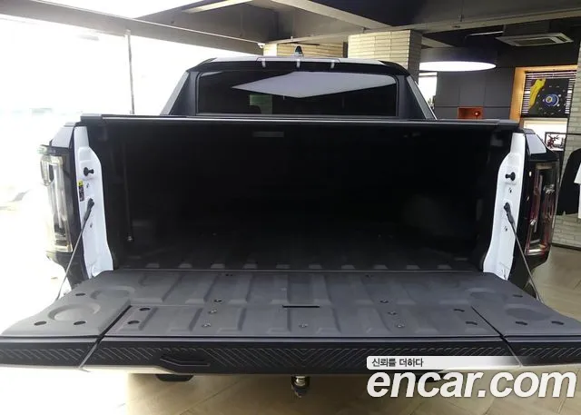 GMC Hummer EV — Фото автомобиля 4