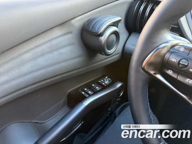 BYD Atto 3 — Фото автомобиля 11