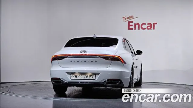 Hyundai Grandeur Новый Grandeur IG — Фото автомобиля 4