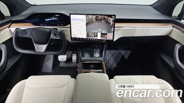 Tesla Model X — Фото автомобиля 6