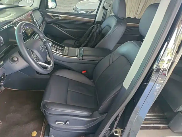 GAC Trumpchi M8 — Фото автомобиля 14