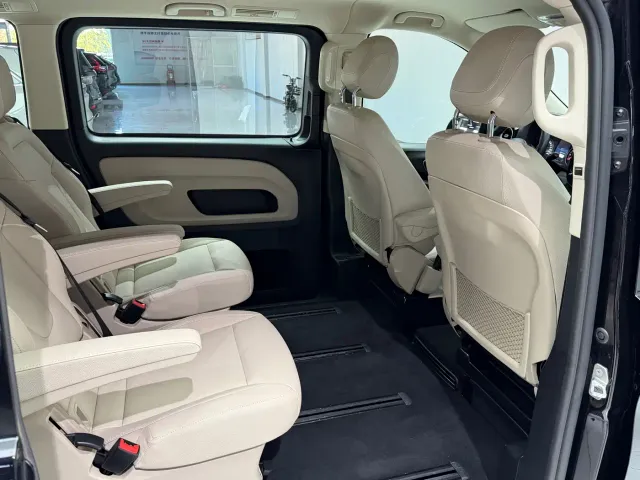Mercedes-Benz Vito — Фото автомобиля 16