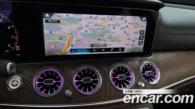 Mercedes-Benz E-Class — Фото автомобиля 10