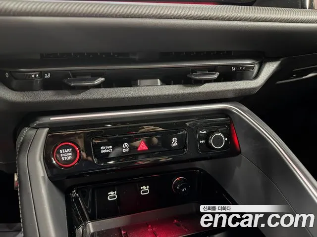 Audi Q5 45 TFSI quattro S Line Black Edition Sportback — Фото автомобиля 14