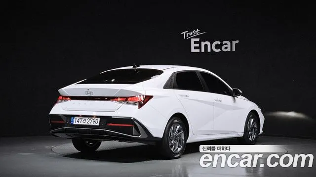 Hyundai Avante — Фото автомобиля 2