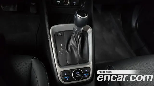 Hyundai Venue Venue 1.6 Premium — Фото автомобиля 9