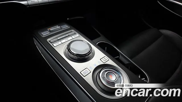 Genesis GV70 2.2 Дизель AWD — Фото автомобиля 9
