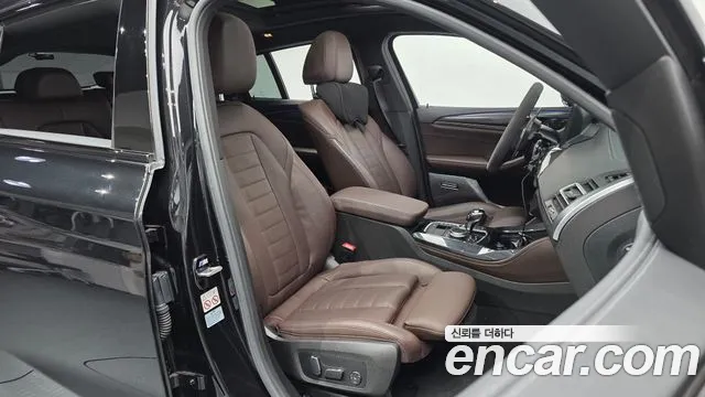 BMW X4 xDrive20i M Sport — Фото автомобиля 11