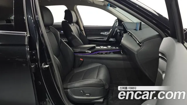 Genesis GV70 — Фото автомобиля 10