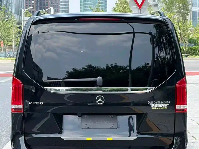 Mercedes-Benz V-Class — Фото автомобиля 17