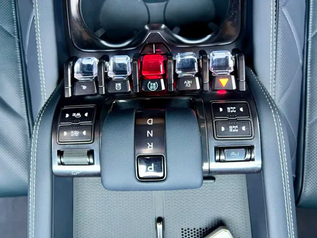 BYD FangChengBao Leopard 5 — Фото автомобиля 16