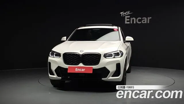 BMW X4 xDrive20i M Sport Pro — Фото автомобиля 3