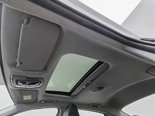 Hyundai Elantra — Фото автомобиля 14