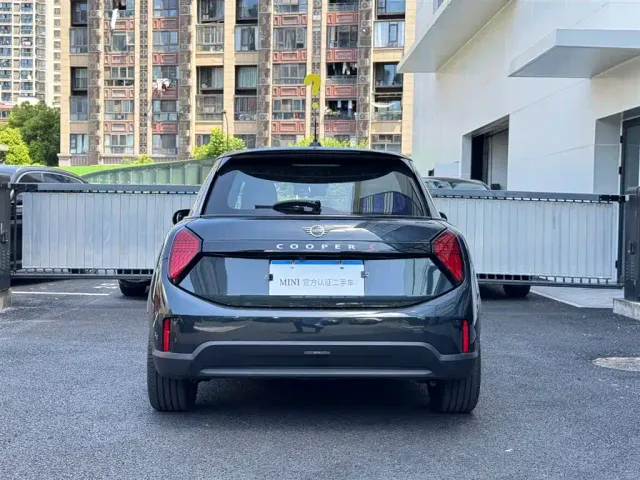 MINI Hatch — Фото автомобиля 4