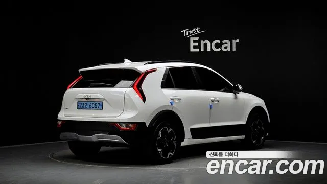 Kia Niro All Niro EV Air — Фото автомобиля 2