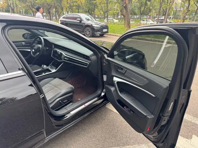 Audi A6L — Фото автомобиля 24
