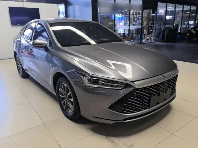 BYD Qin PLUS — Фото автомобиля 3