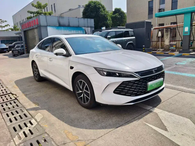 BYD Qin L — Фото автомобиля 6