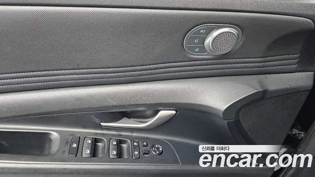 Hyundai AVANTE Avante (CN7) — Фото автомобиля 19