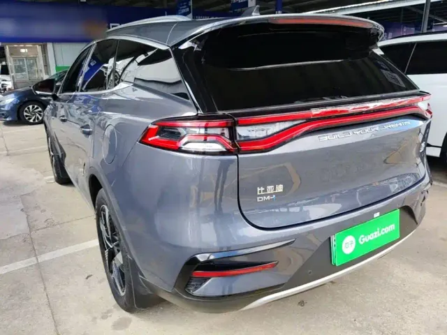 BYD Tang — Фото автомобиля 4