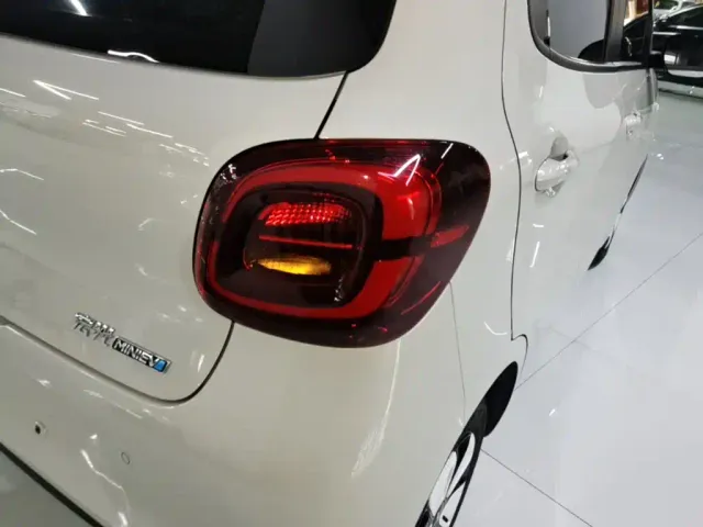 Wuling Hongguang Mini EV — Фото автомобиля 7