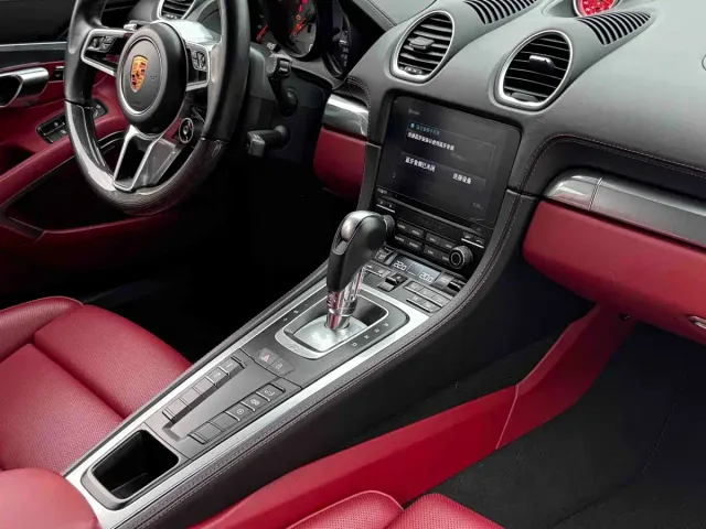 Porsche 718 — Фото автомобиля 10