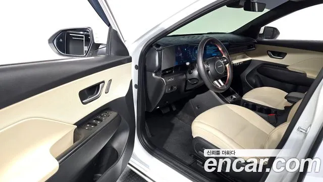 Hyundai Kona SX2 — Фото автомобиля 15