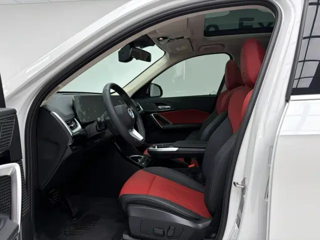 BMW X1 — Фото автомобиля 14