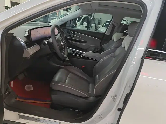 Buick E5 — Фото автомобиля 14